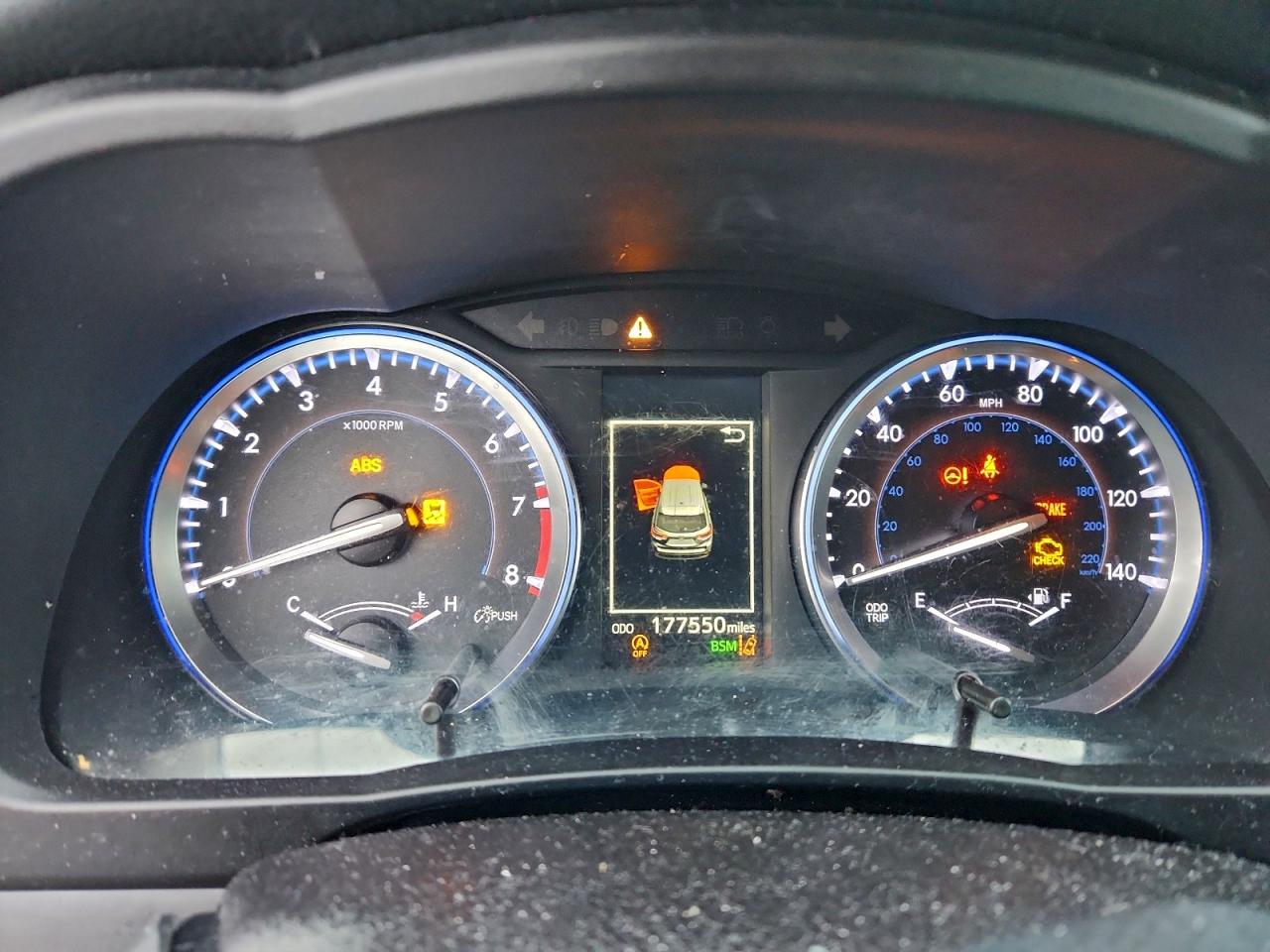 Toyota Highlander Se Image 4