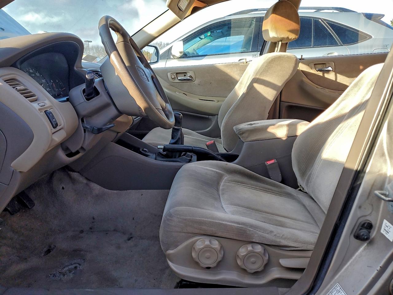 Honda Accord Lx Image 6