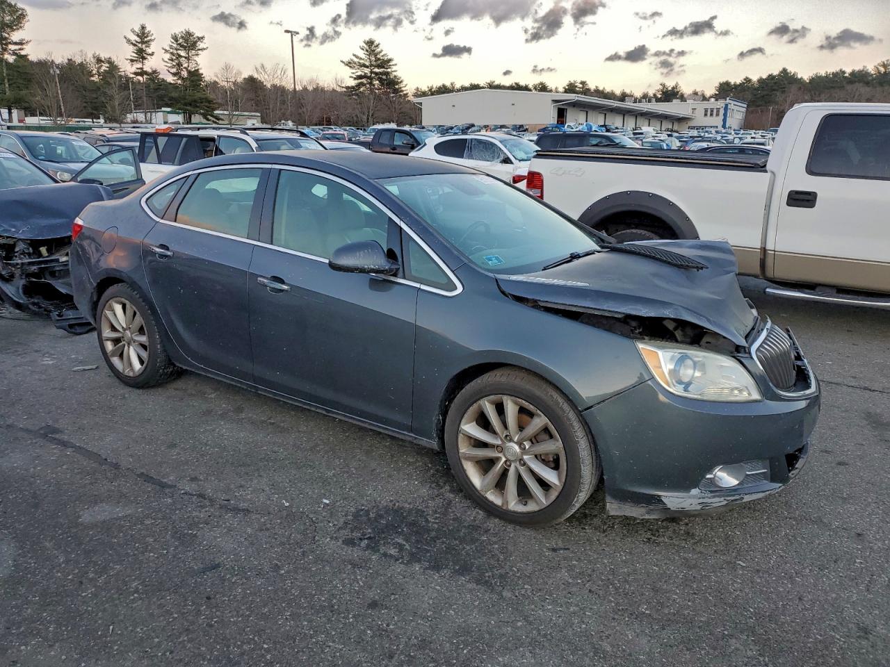 Buick Verano Image 12