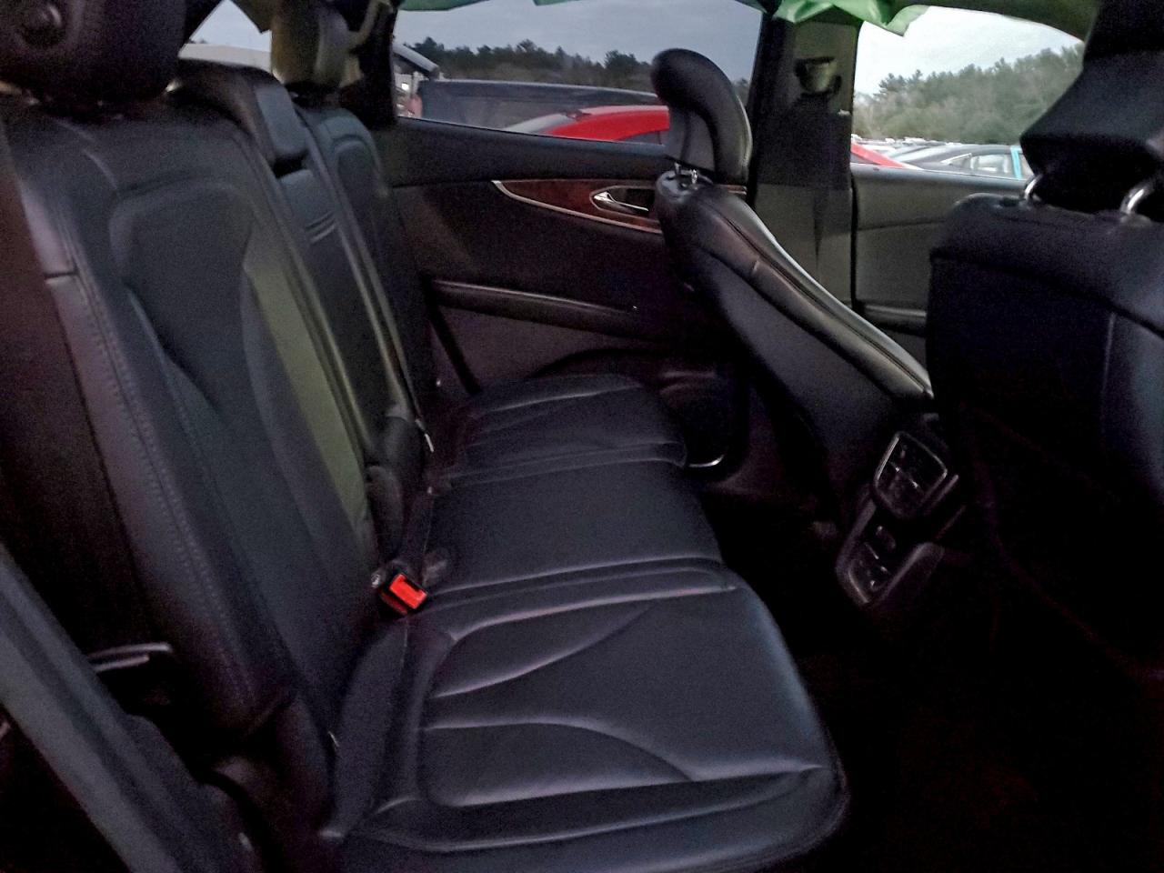 Lincoln MKX Reserve Image 7