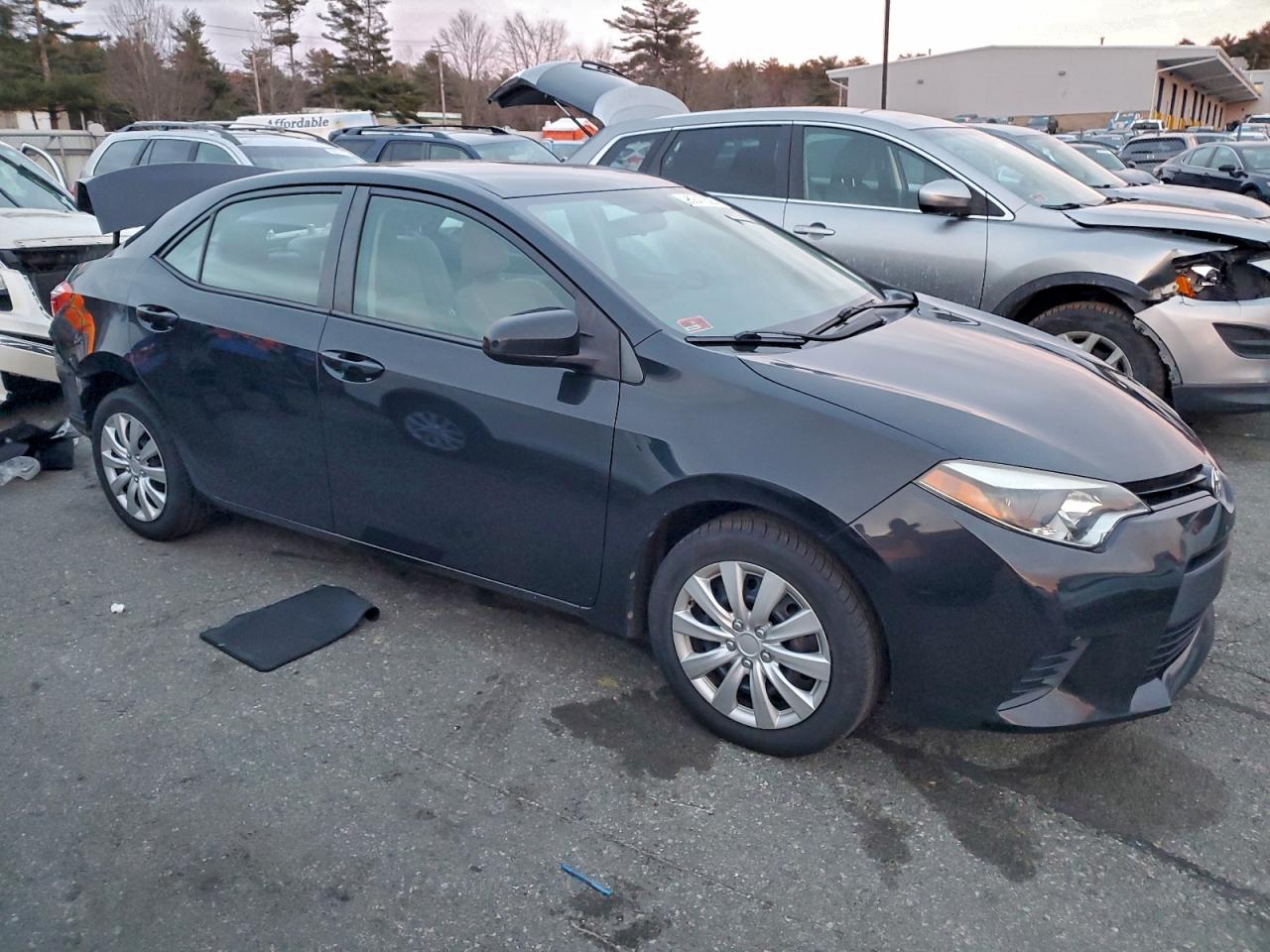 Toyota Corolla L Image 9