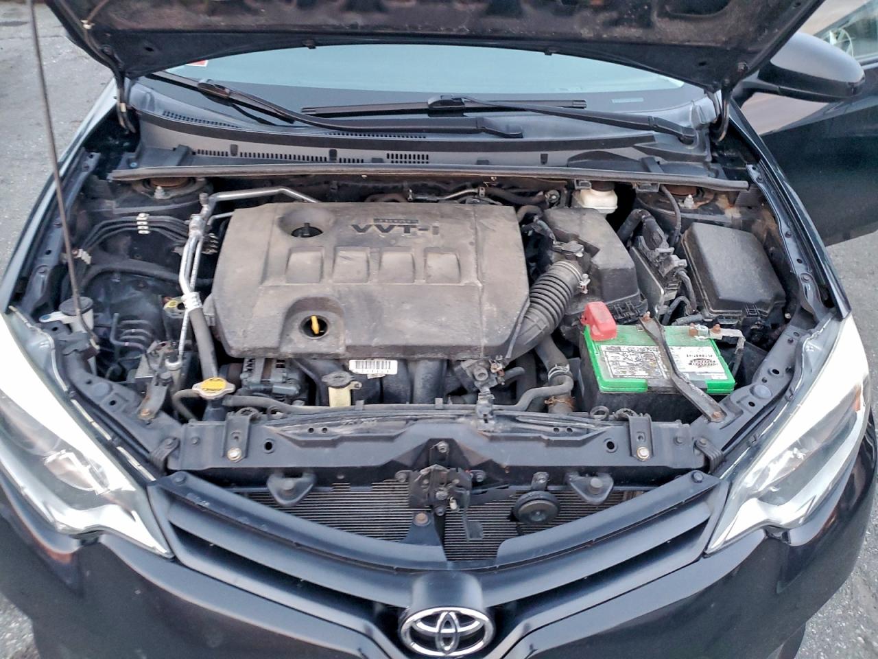 Toyota Corolla L Image 2