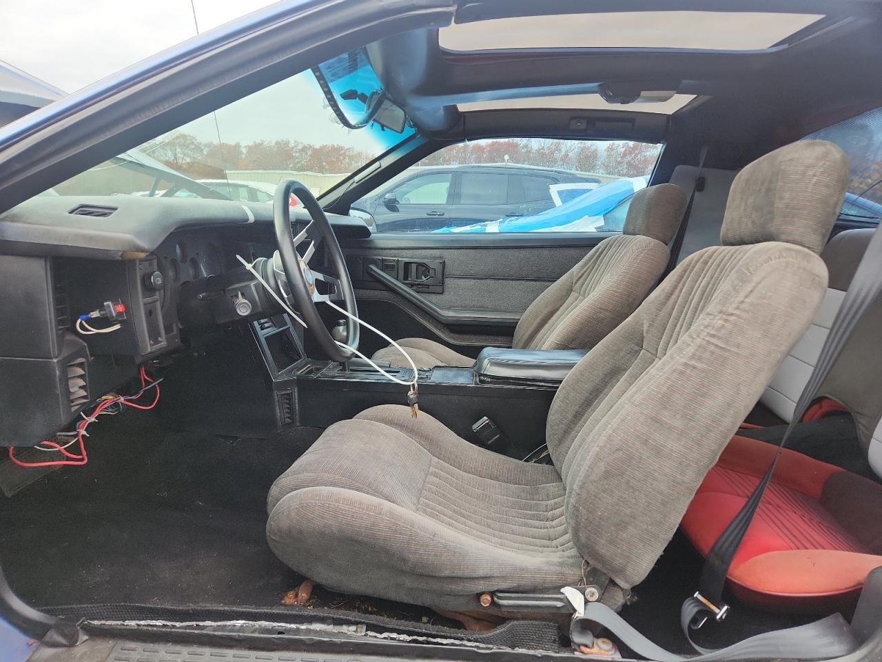 Chevrolet Camaro Image 10