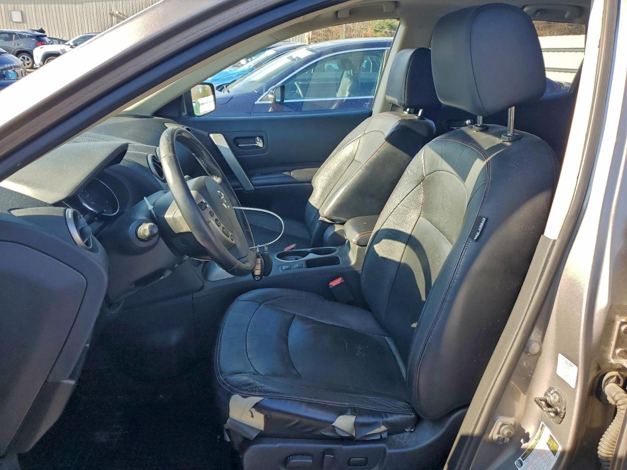 Nissan Rogue S Image 11