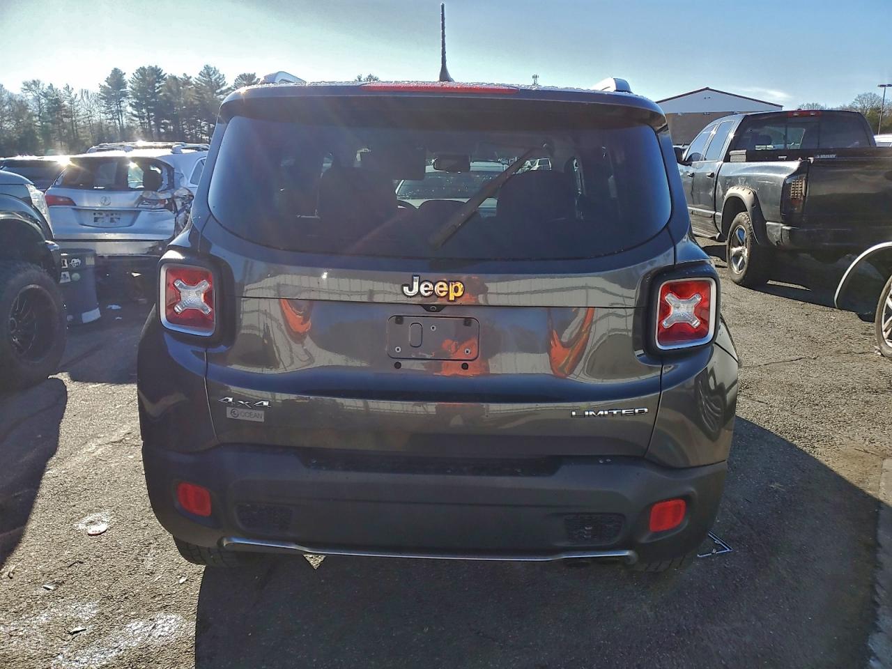 Jeep Renegade Limited Image 7