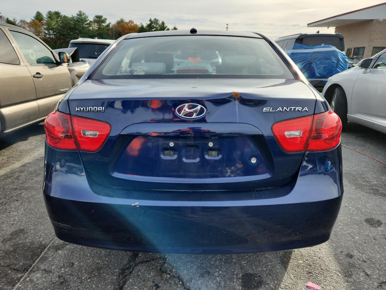 Hyundai ELANTRA Gls Image 4