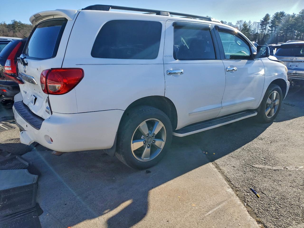 Toyota Sequoia Limited Image 5