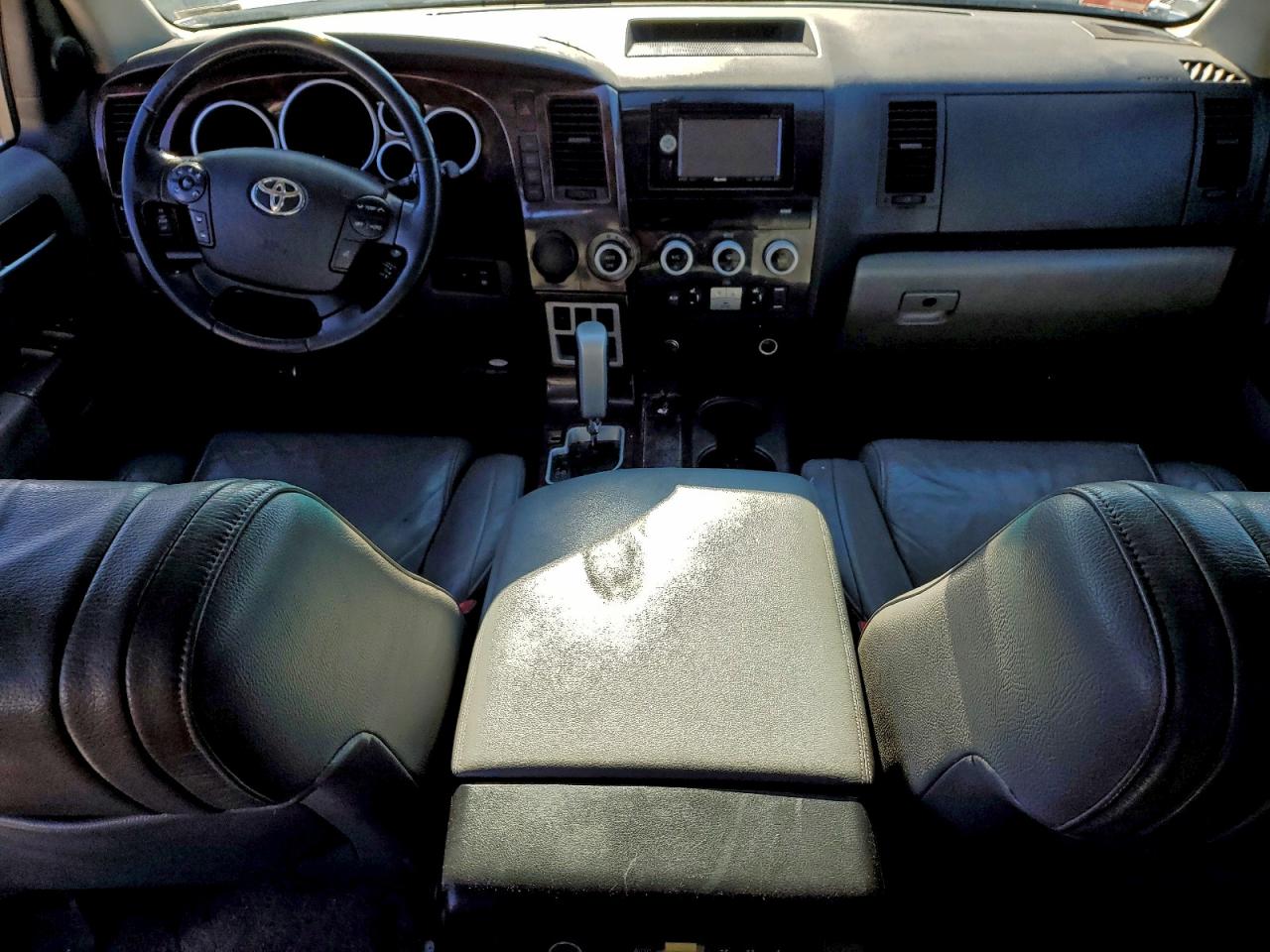 Toyota Sequoia Limited Image 6