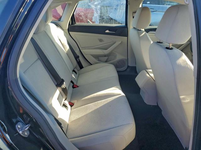 Volkswagen Jetta S Image 6