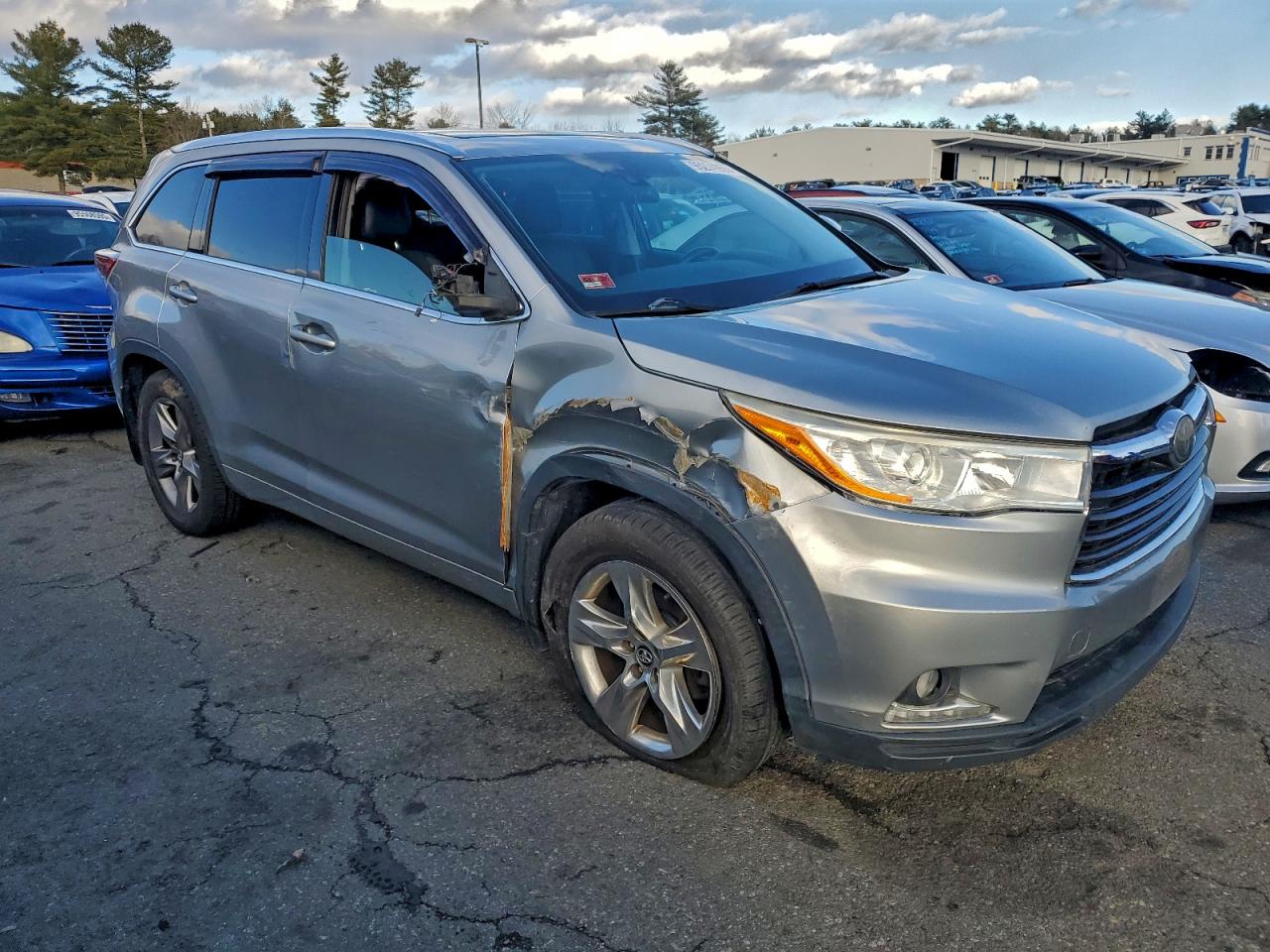 Toyota Highlander Limited Image 4