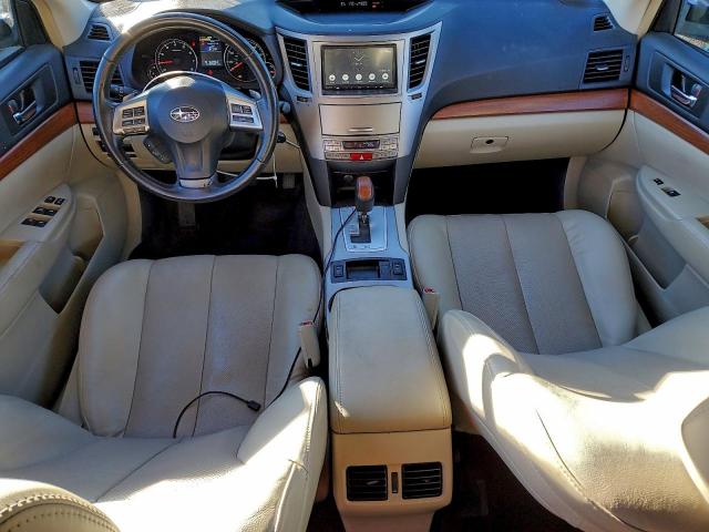 Subaru Outback 2.5i Limited Image 12