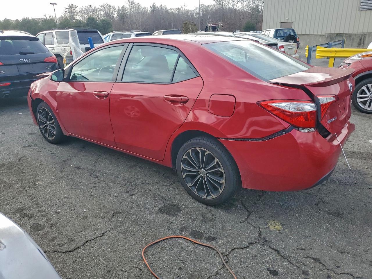 Toyota Corolla L Image 2