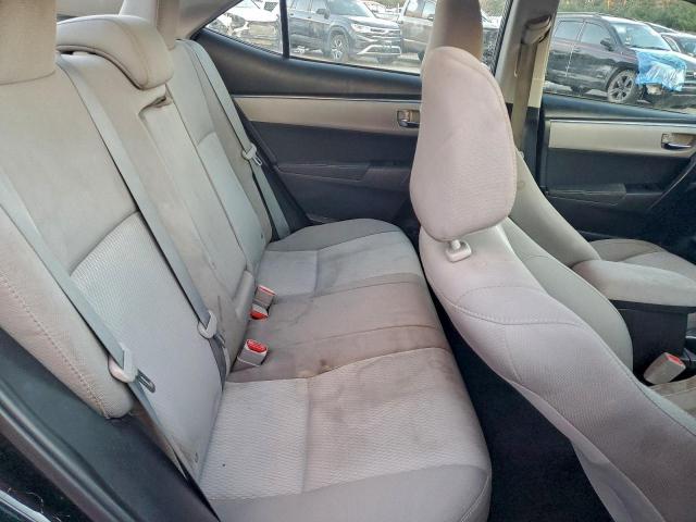 Toyota Corolla L Image 6