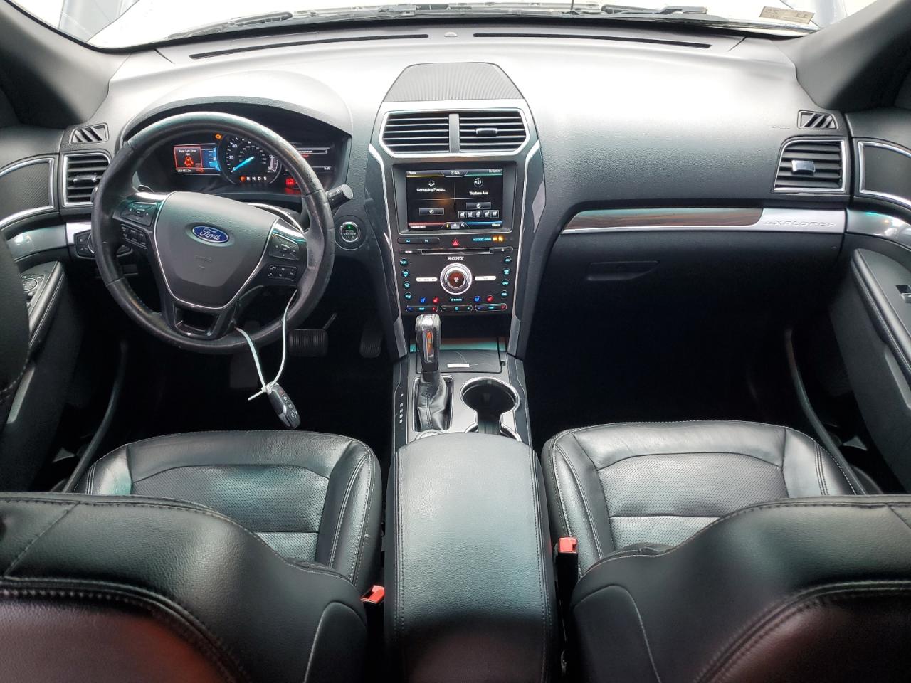 Ford Explorer Limited Image 12