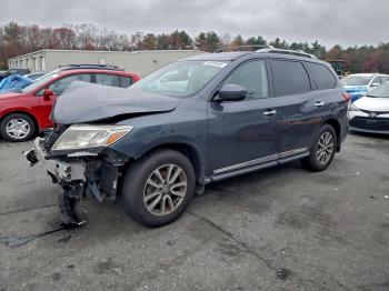  Salvage Nissan Pathfinder