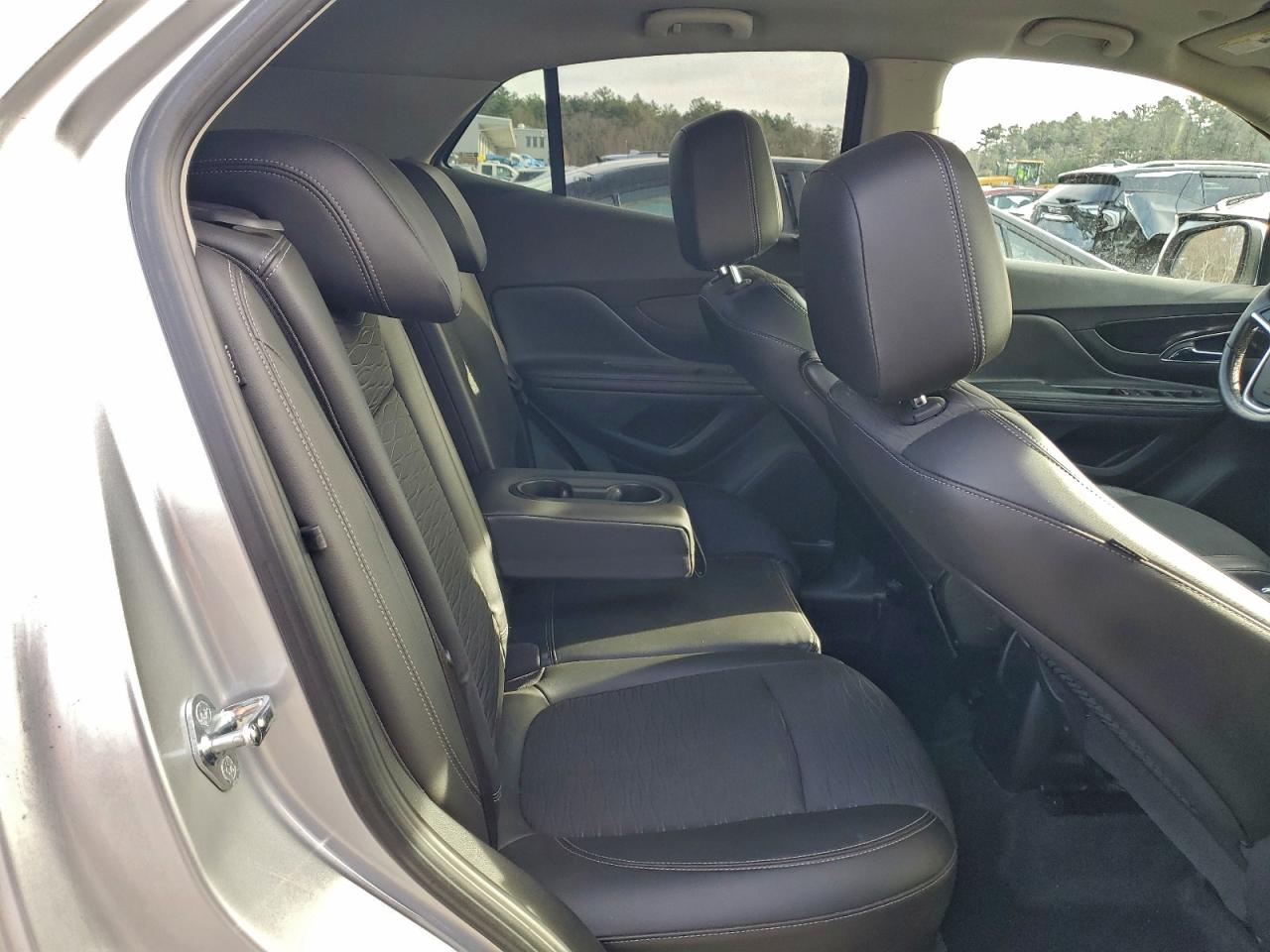 Buick Encore Image 9