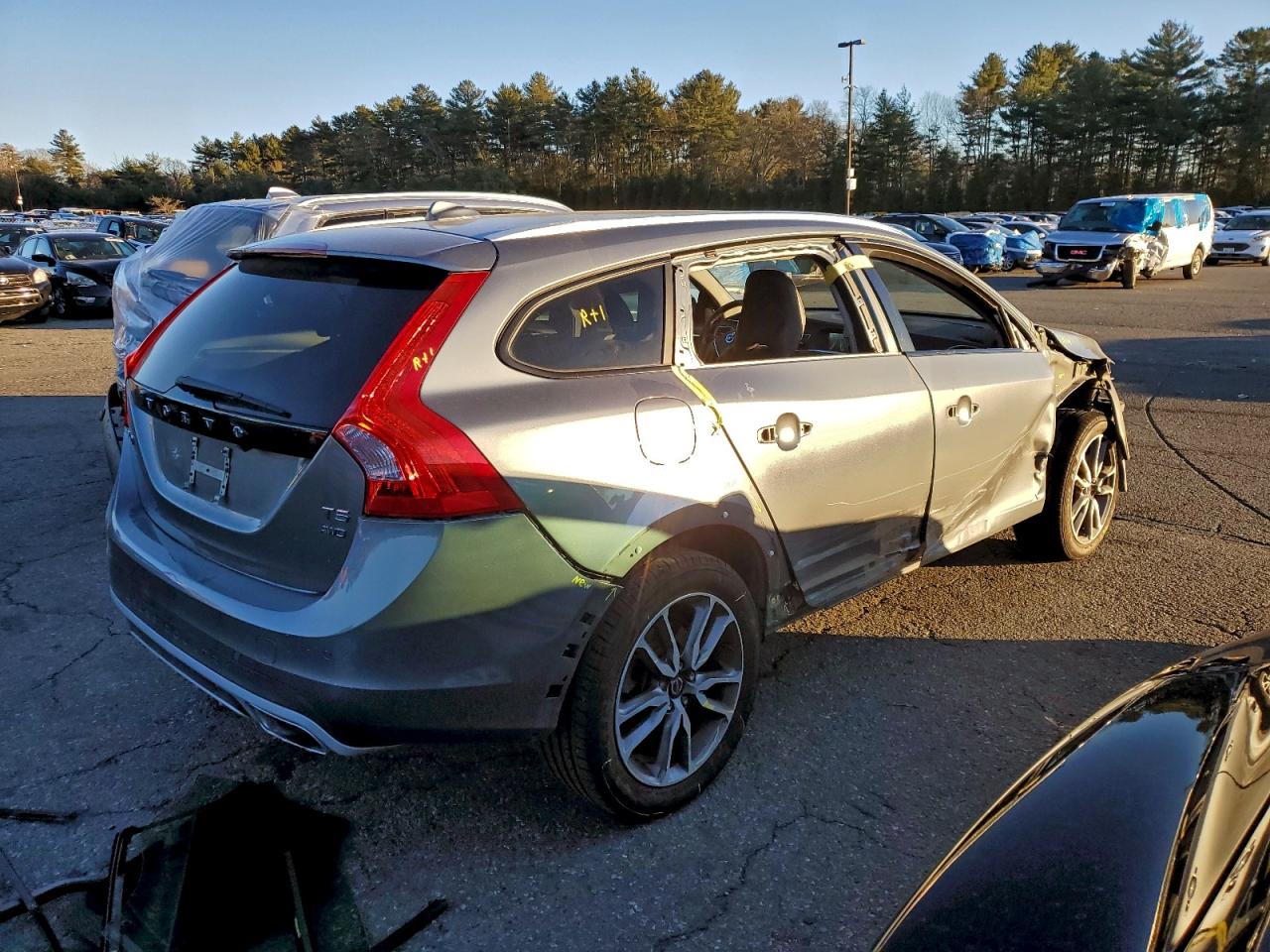 Volvo V60 Premier Image 11