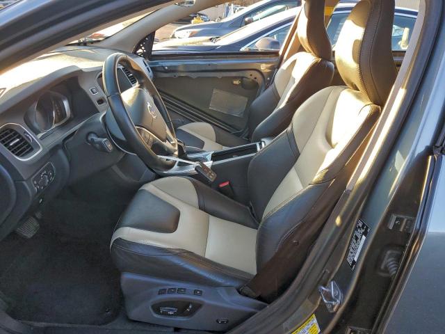 Volvo V60 Premier Image 10
