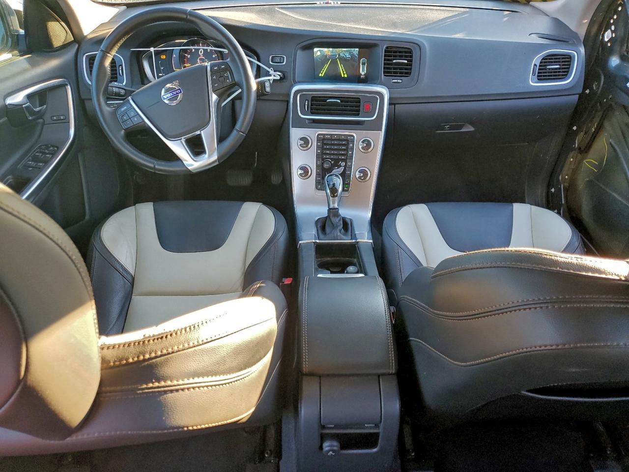 Volvo V60 Premier Image 9