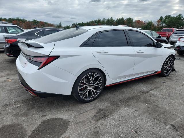 Hyundai ELANTRA Image 3