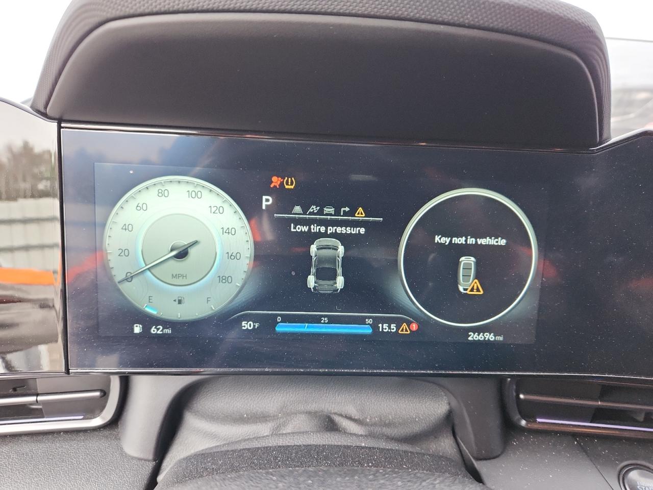 Hyundai ELANTRA Image 13