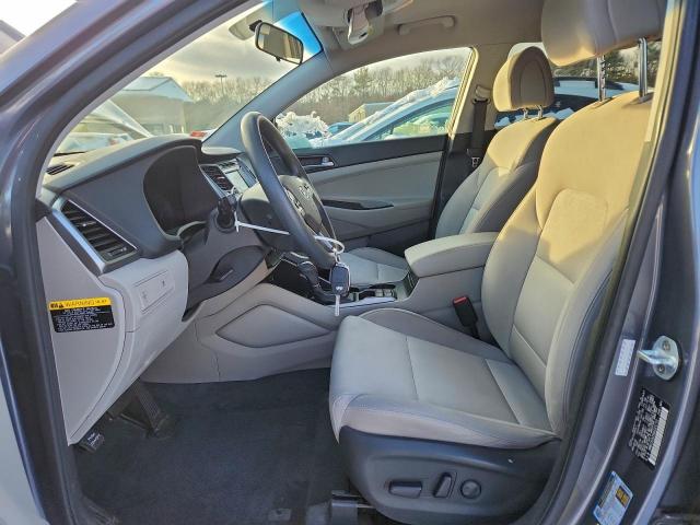 Hyundai TUCSON Limited Image 11