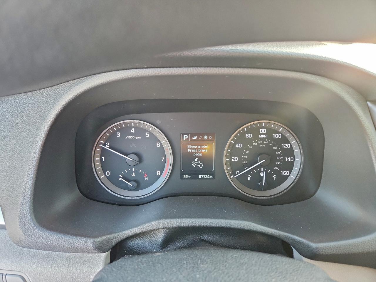 Hyundai TUCSON Limited Image 4