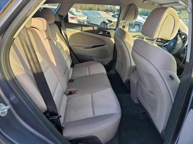 Hyundai TUCSON Limited Image 5
