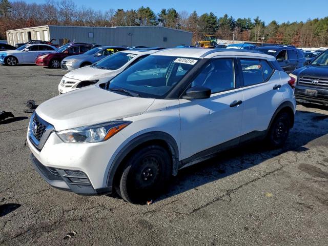  Salvage Nissan Kicks