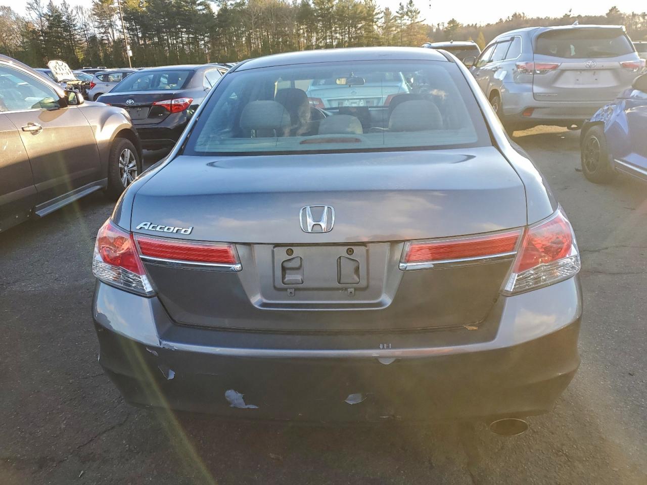 Honda Accord Lx Image 8