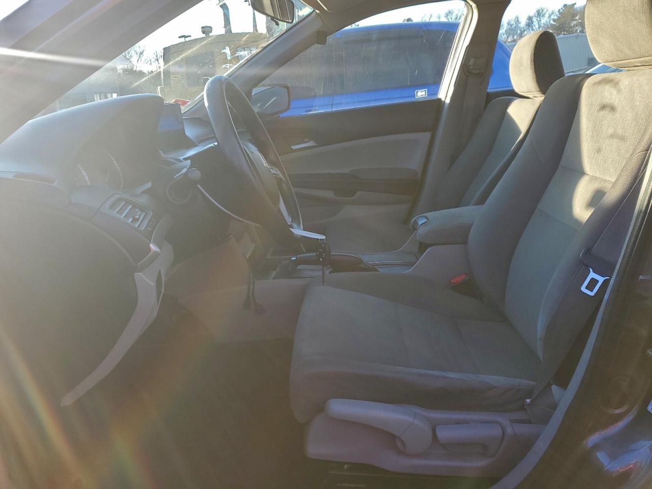 Honda Accord Lx Image 6