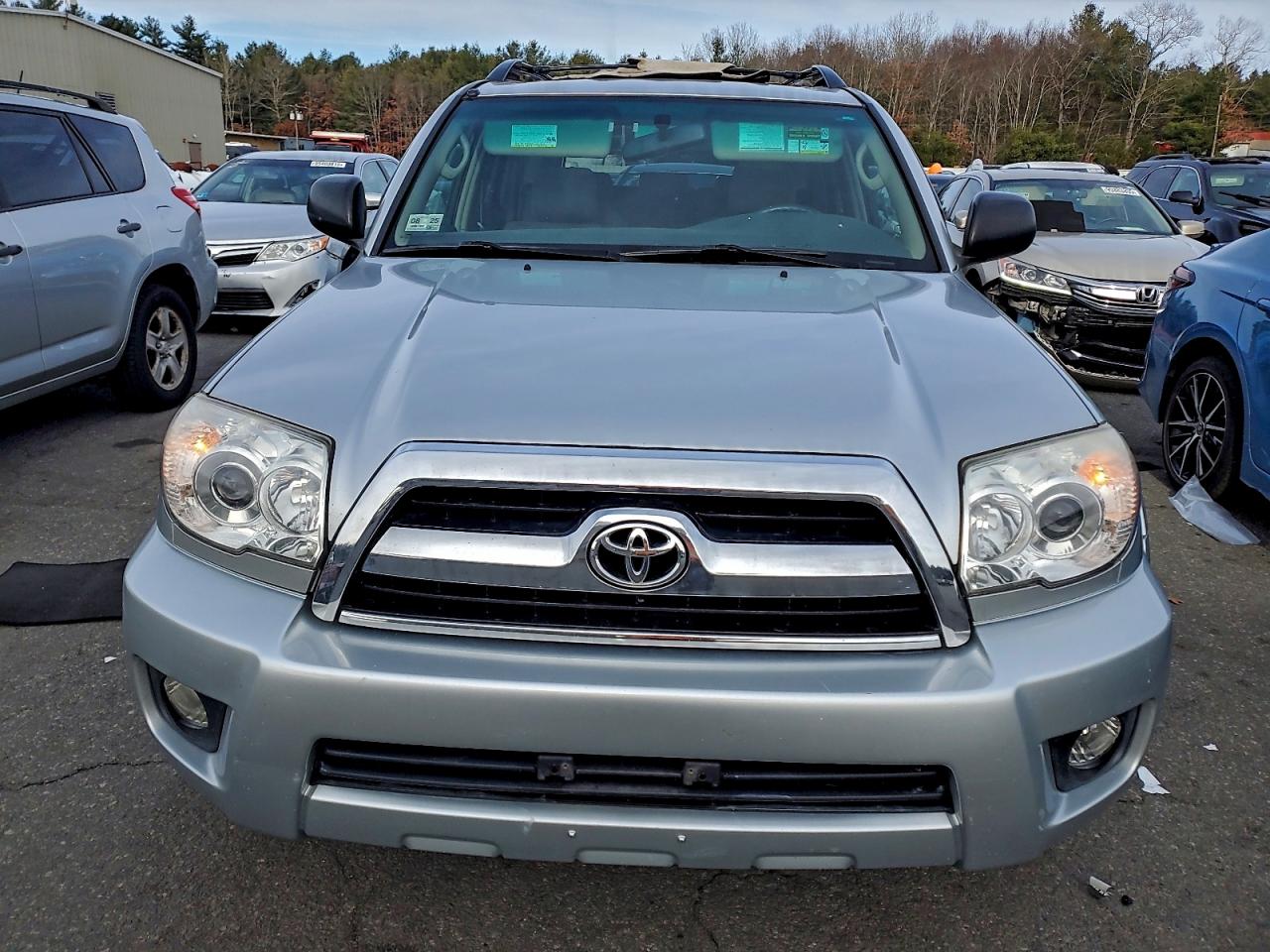 Toyota 4Runner Sr5 Image 11