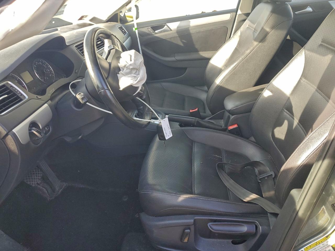 Volkswagen Jetta Se Image 9