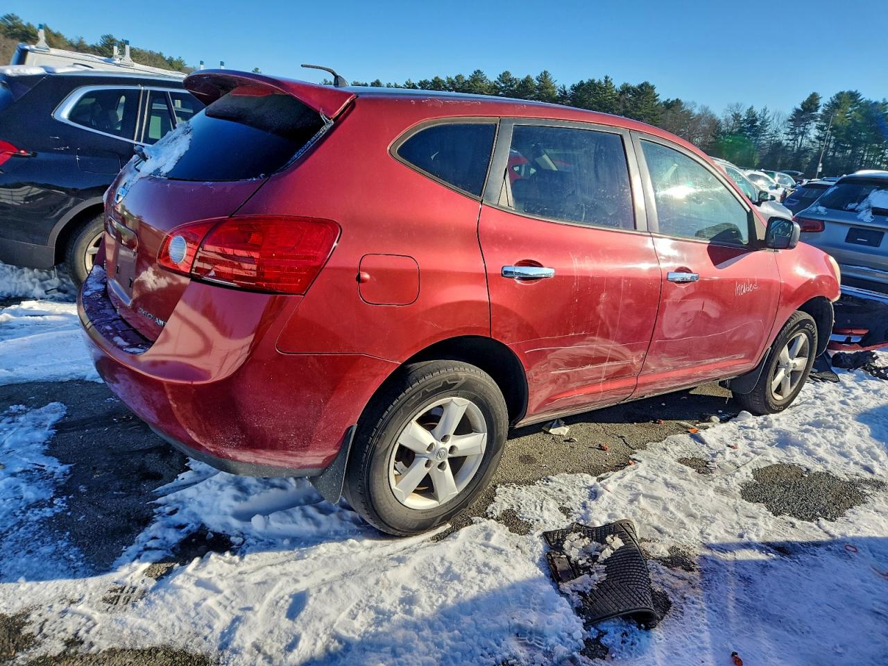 Nissan Rogue S Image 4