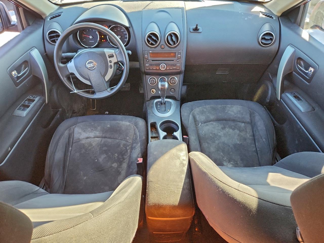 Nissan Rogue S Image 6