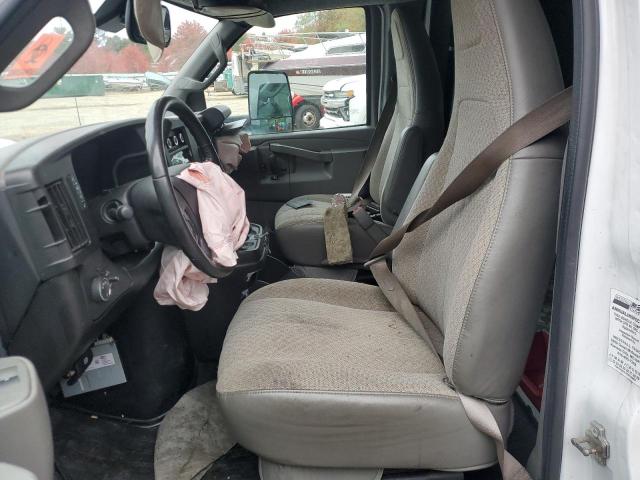 Chevrolet Express Image 5