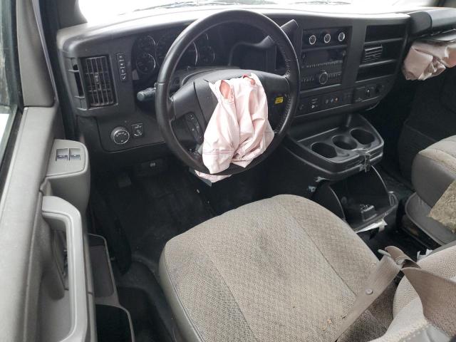 Chevrolet Express Image 6