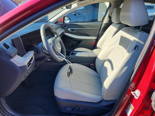 Hyundai SONATA Hybrid Image 6