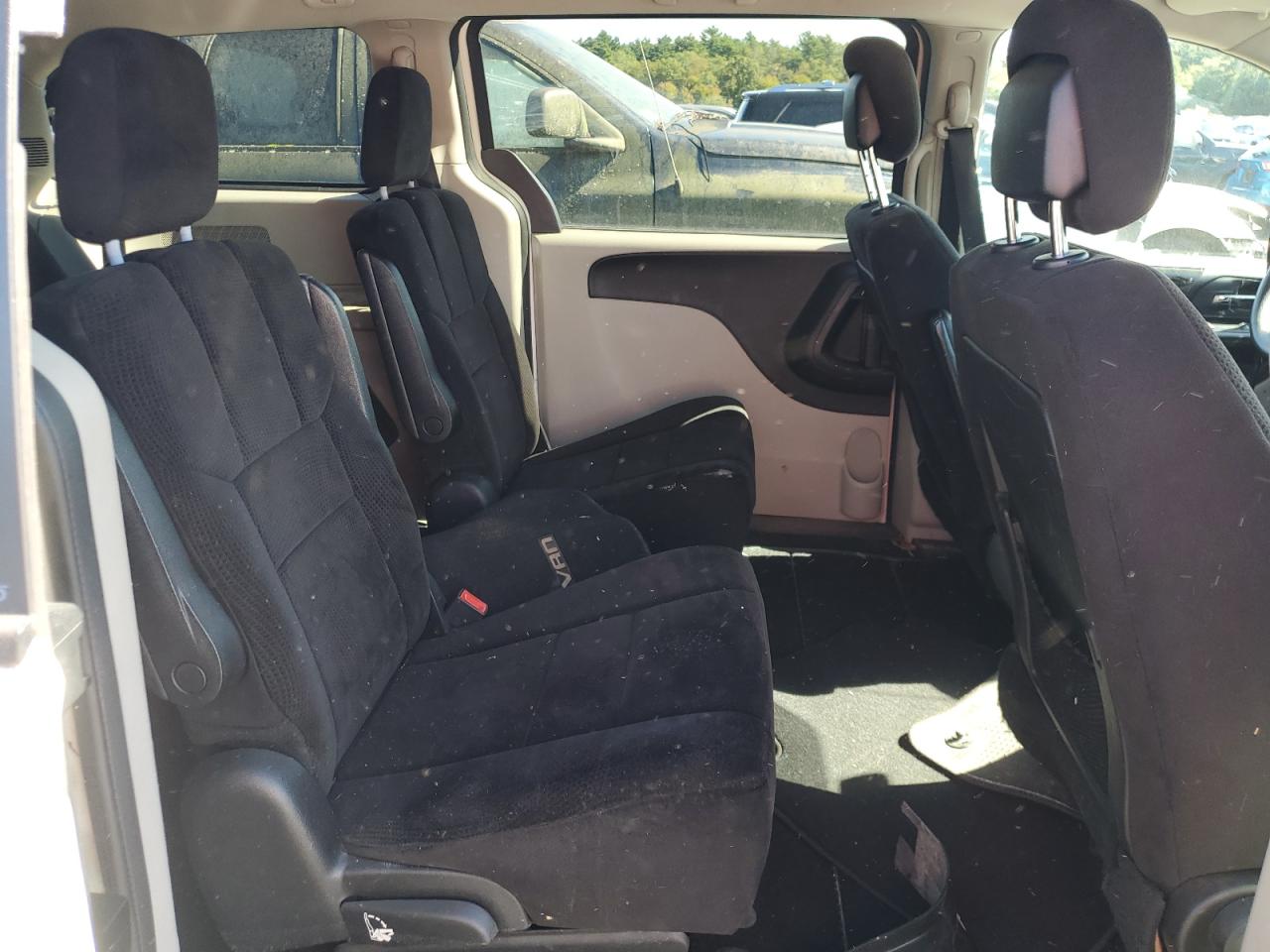 Dodge Caravan Se Image 6