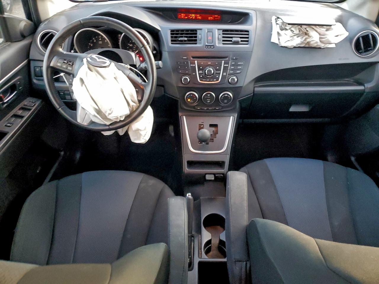 Mazda 5 Touring Image 8