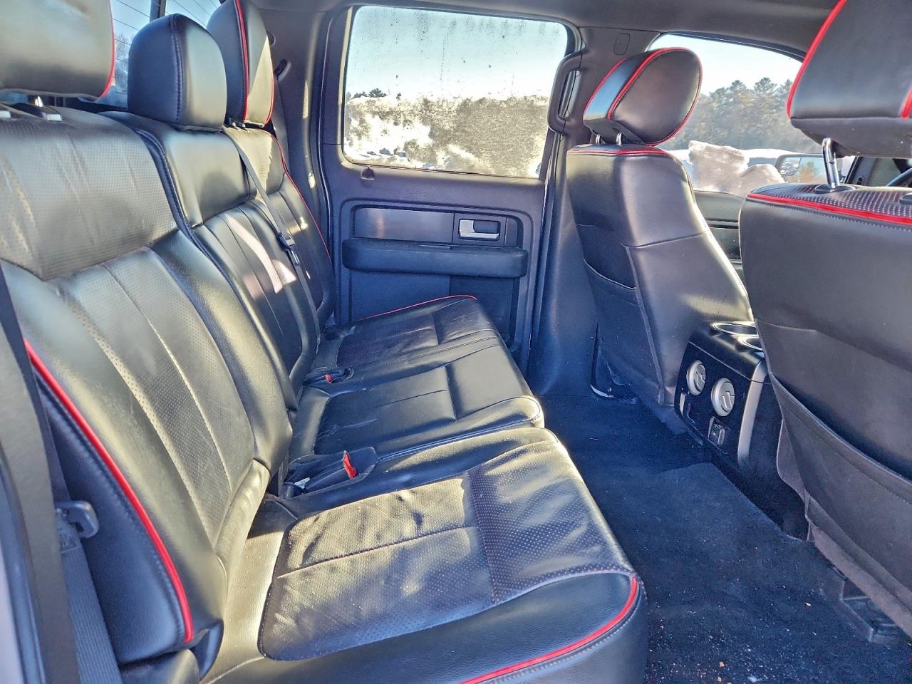 Ford F-150 Supercrew Image 2