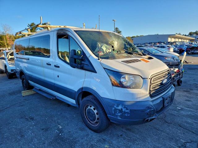 Ford Transit T-150 Image 3