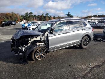  Salvage Volkswagen Tiguan