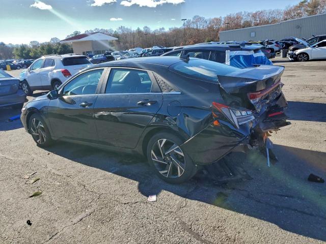 Hyundai ELANTRA Sel Image 2