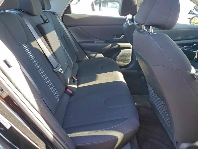 Hyundai ELANTRA Sel Image 9