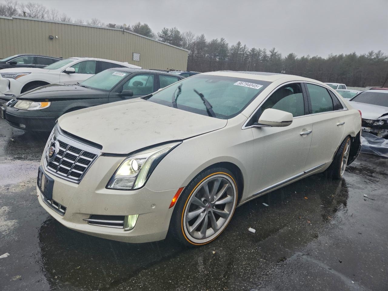 Cadillac XTS Luxury Collection Image 1