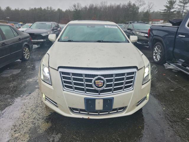 Cadillac XTS Luxury Collection Image 3