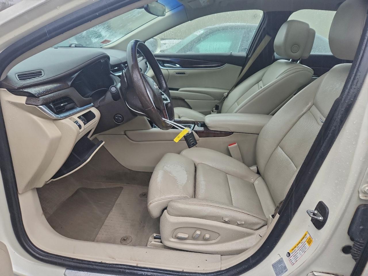 Cadillac XTS Luxury Collection Image 8