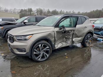  Salvage Volvo XC40