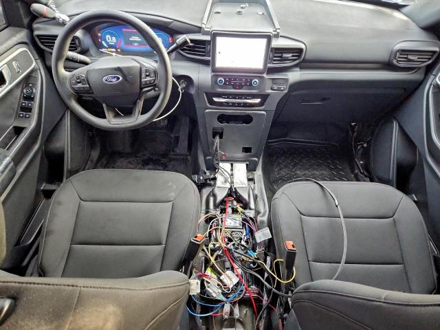 Ford Explorer Police Interceptor Image 13